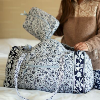 Vera Bradley- 30% off Perennials Gray icon