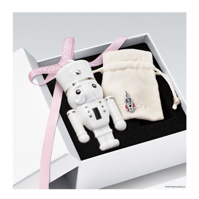 Limited Edition 2024 Pandora Ornament and Charm Set icon