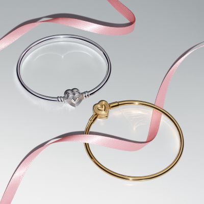 Free Bracelet at Pandora icon